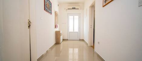 Apartment (A2) | Hallway