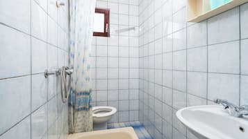 Room (S1) | Bathroom