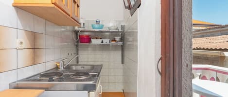 Room (S4) | Private kitchen