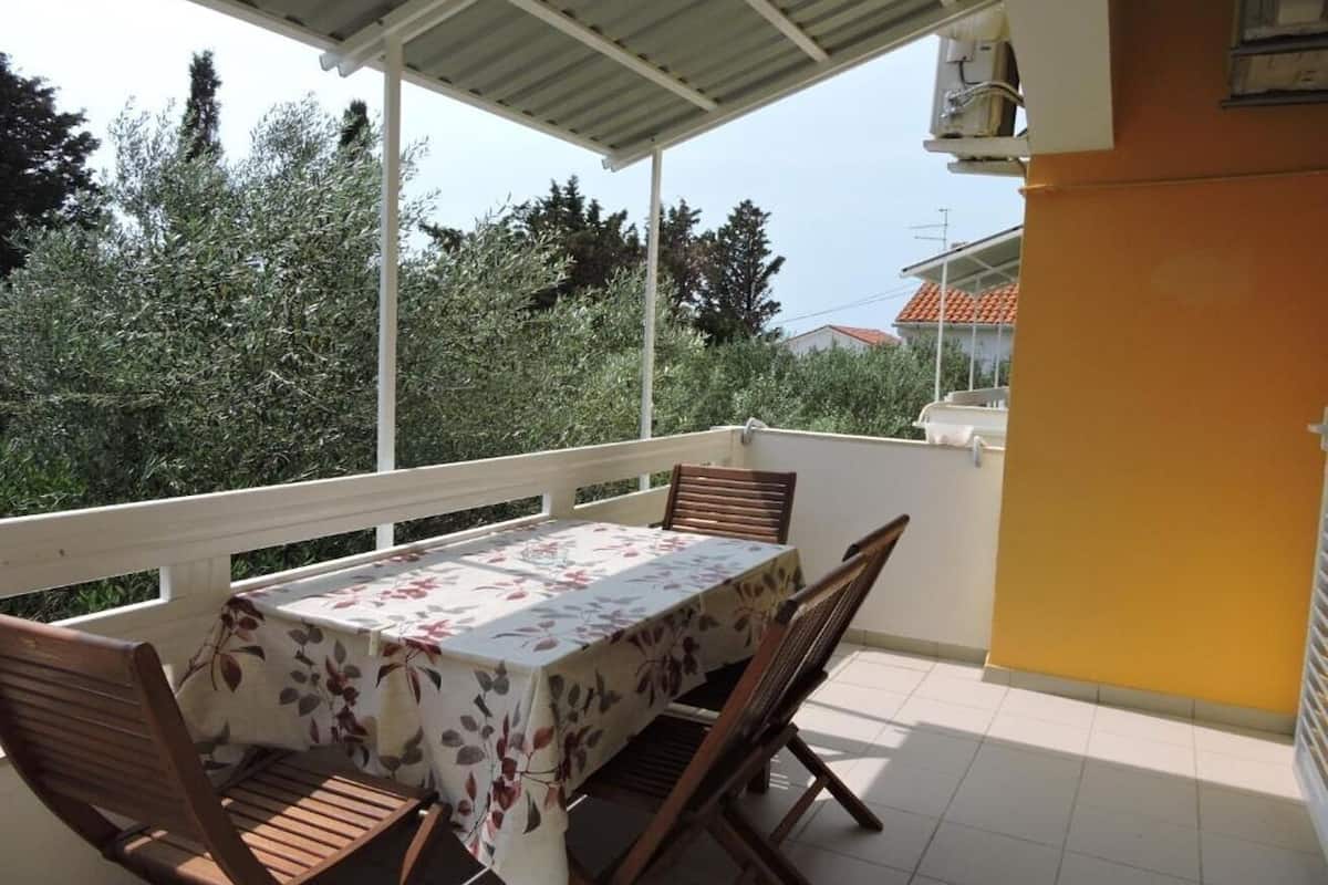 Căn hộ (A3) | Phòng khách