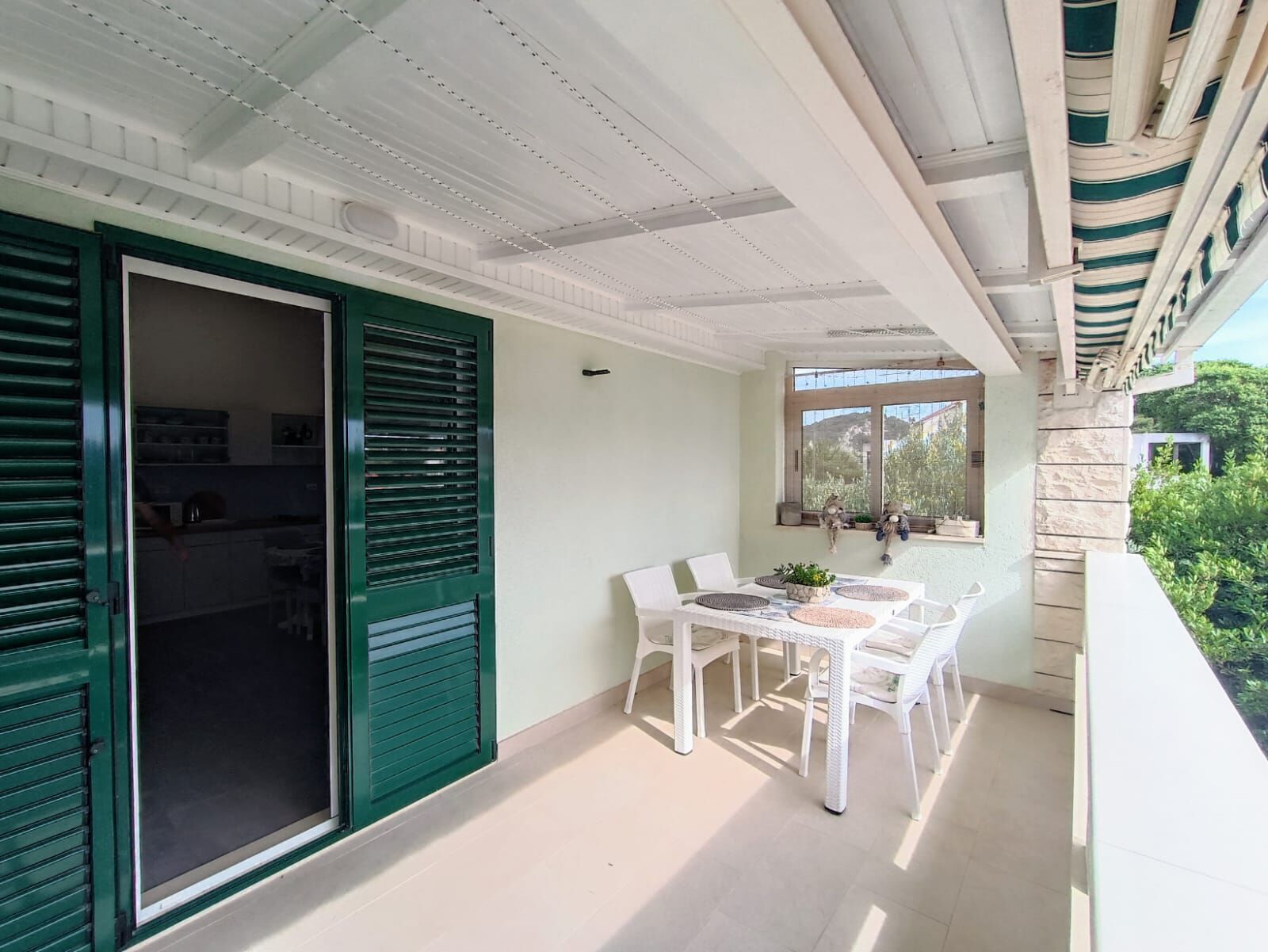 Apartment (A4) | Balcony