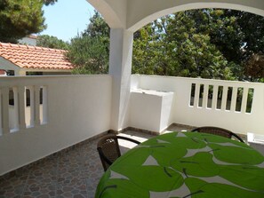 Apartment (A1) | Terrace/patio - Apartments Mango (Marina)