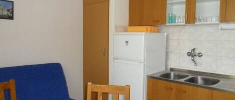 Apartment (A1) | Private kitchen