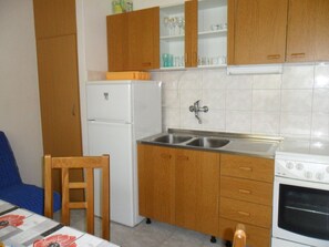 Apartment (A1) | Private kitchen - Apartments Mango (Marina)