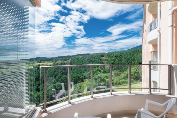 Panoramic Suite, Balcony, City View | Terrace/patio