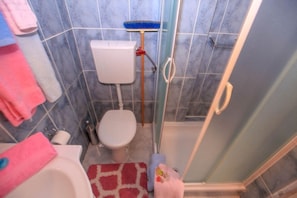 Apartment (A3) | Bathroom