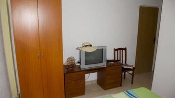 Apartment (A2) | Iron/ironing board, free WiFi
