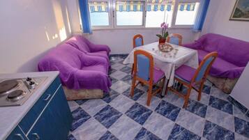 Apartment (A5) | Speisen