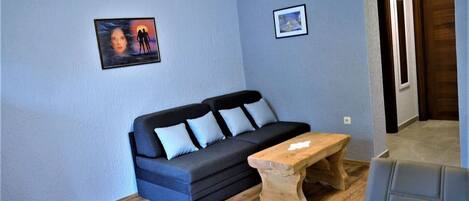 Apartment (A2) | Living room