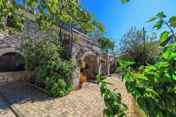 Exterior - Apartments Insula Insule (Krk)