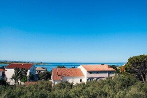 Apartment (A5) | Terrace/patio - Apartments Erikas (Novalja)