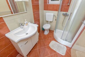 House | Bathroom | Shower - House Brist (Drnis)