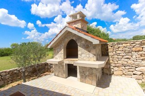 BBQ/picnic Area - House Brist (Drnis)