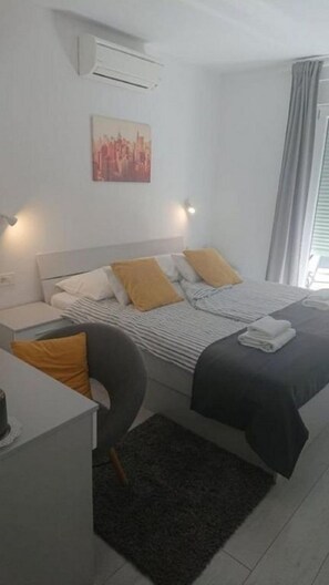 Room (S4) - Apartments and Room Mario (Rab)