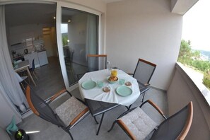 Terrace/patio - Apartments and Room Mario (Rab)