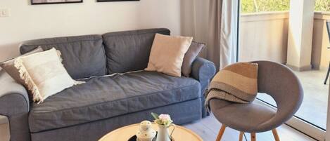 Apartment (A2) | Living room