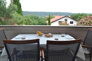 Căn hộ (A2) | Hiên