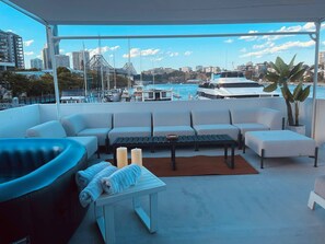 Nhà, 1 phòng ngủ, hồ bơi riêng, quang cảnh thành phố | Lounge