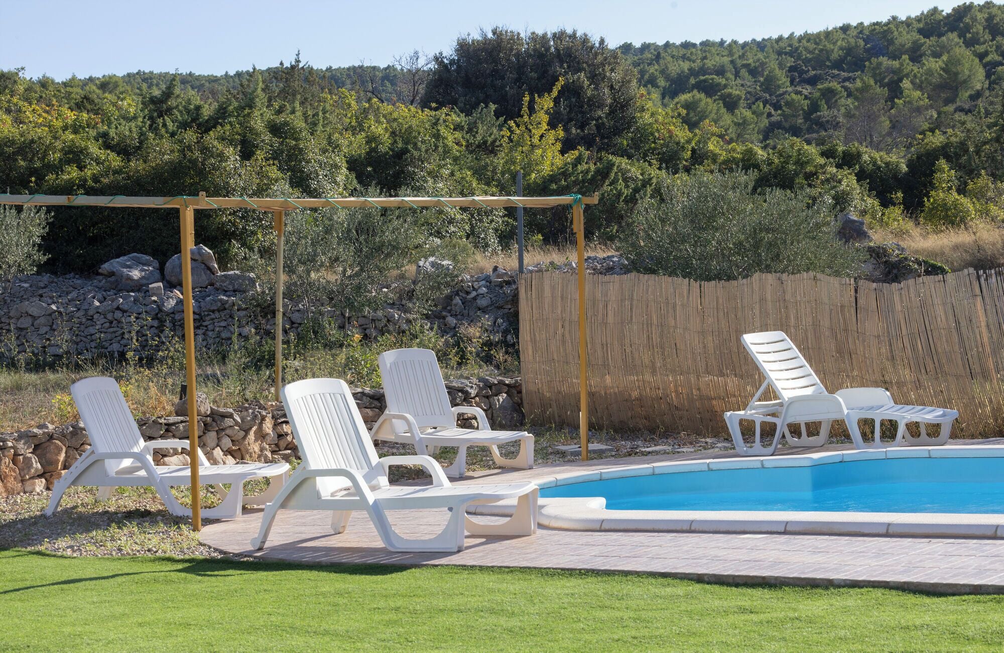 Innendørsbasseng og utendørsbasseng