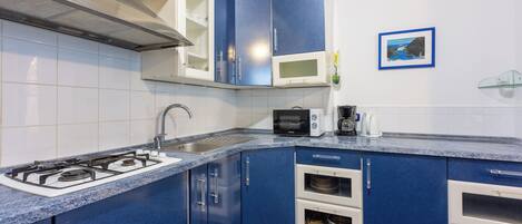 아파트 (A2) | 전용 주방 | 냉장고, 오븐, 쿡탑, 에스프레소 메이커