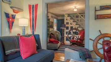 Älytelevisio, takka, työhuone