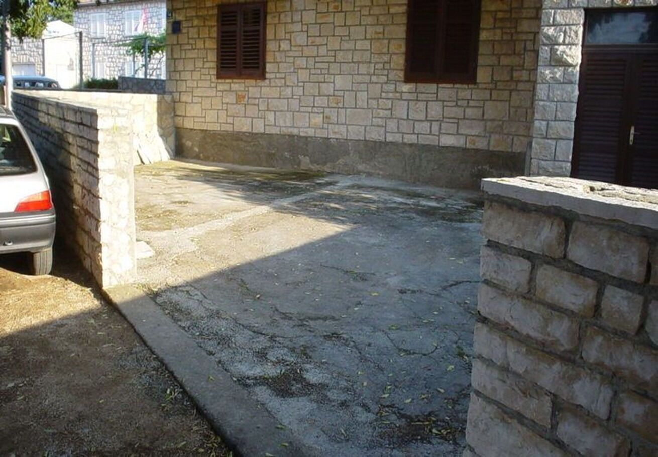 Tempat parkir