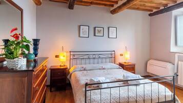 3 chambres, fer et planche Ă repasser, Wi-Fi, draps fournis