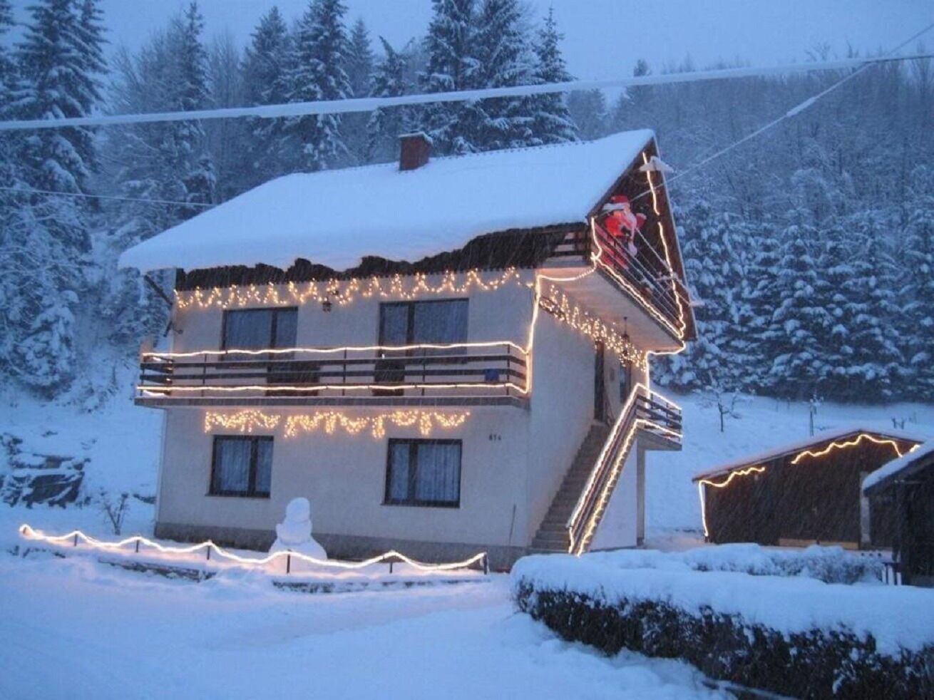 المنشأة من الخارج