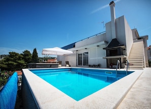 Outdoor pool - House Nepi (Rogoznica)