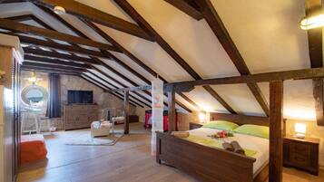 Studio (A4) | Innvendig