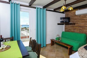 Apartment (A3) | Living room - Apartments Vida With Garden (Orebic)