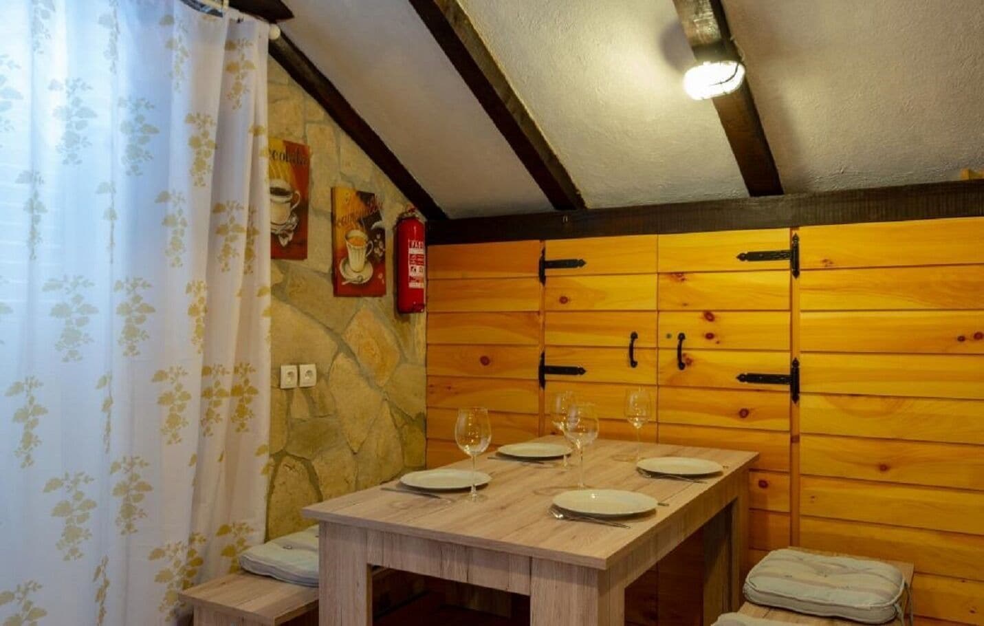 Studio (A4) | Interior