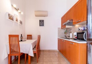 Apartment (A1) | Dining - Apartment Branka (Podstrana)