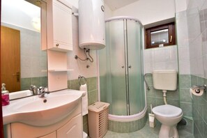 Apartment (A1) | Bathroom - Apartment Roko (Obrovac)