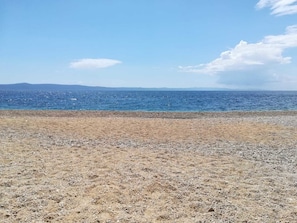 Beach - Apartments and Rooms Happiness (Tucepi)