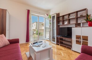 Apartment (A2) | Living room