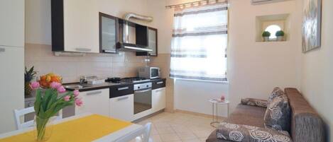 Apartment (A1) | Private kitchen