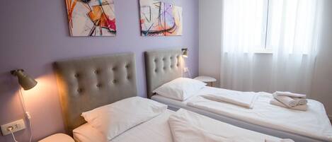 House | In-room safe, iron/ironing board, free WiFi