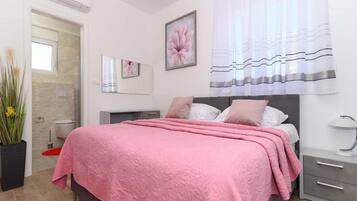 Apartment (A1)