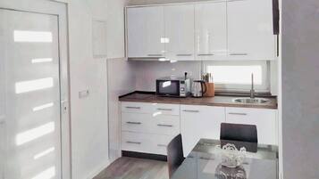 Studio (A2) | Private kitchen