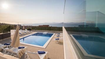 Apartment (A2) | Outdoor pool | Outdoor pool, a heated pool