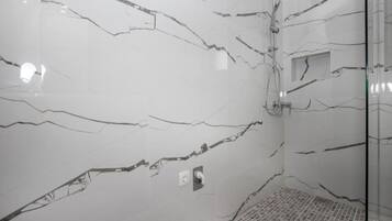 Apartment (A1) | Bathroom