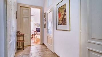 Apartment (A2) | Hallway