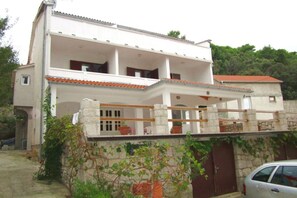 Building design - Apartments Niki (Rab)