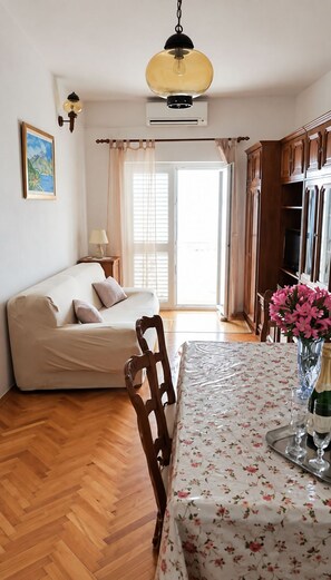 Unclassified image, 3 of 19, button - Apartment Anka (Omis)