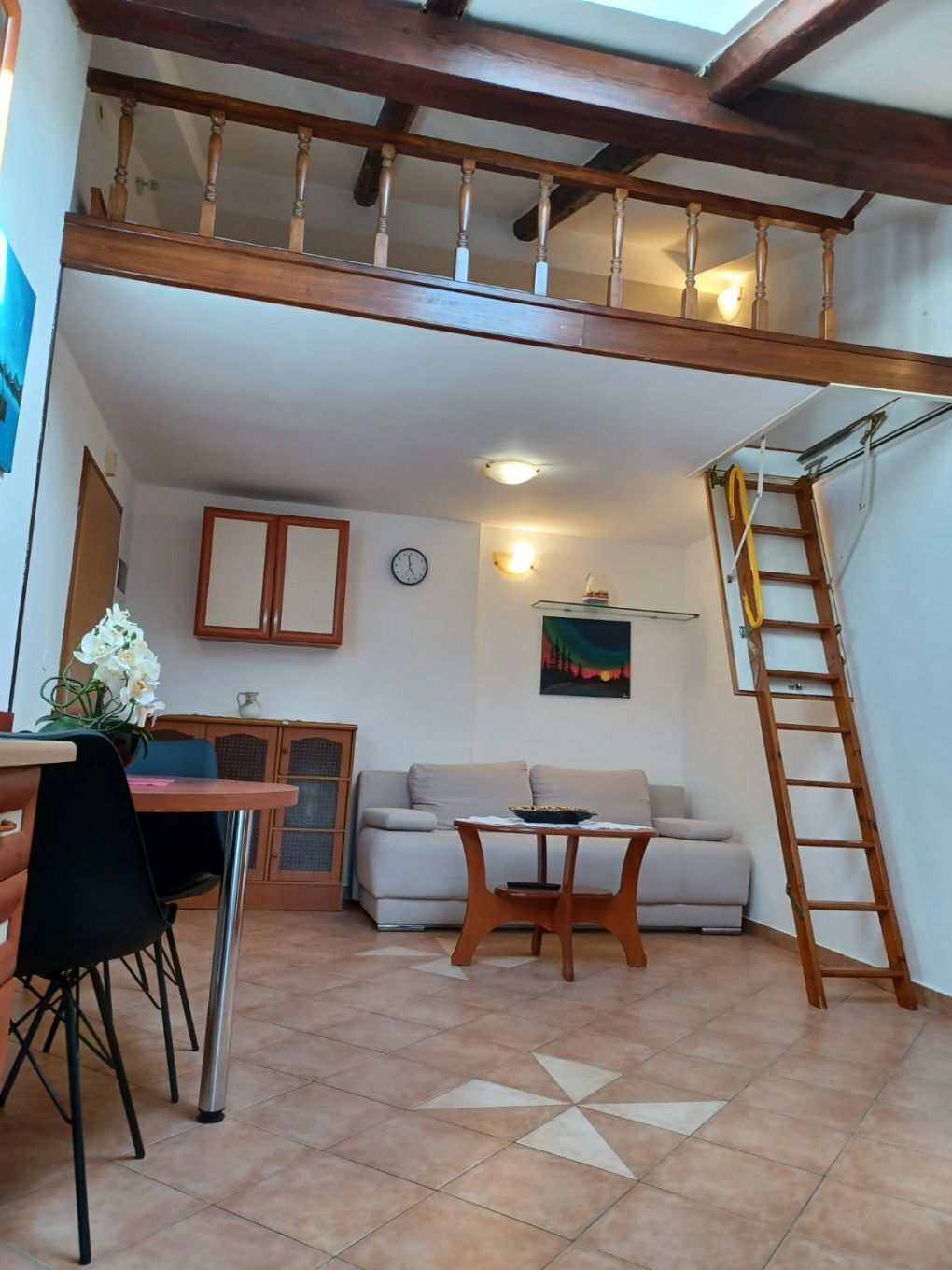 Studio (A1) | Interior