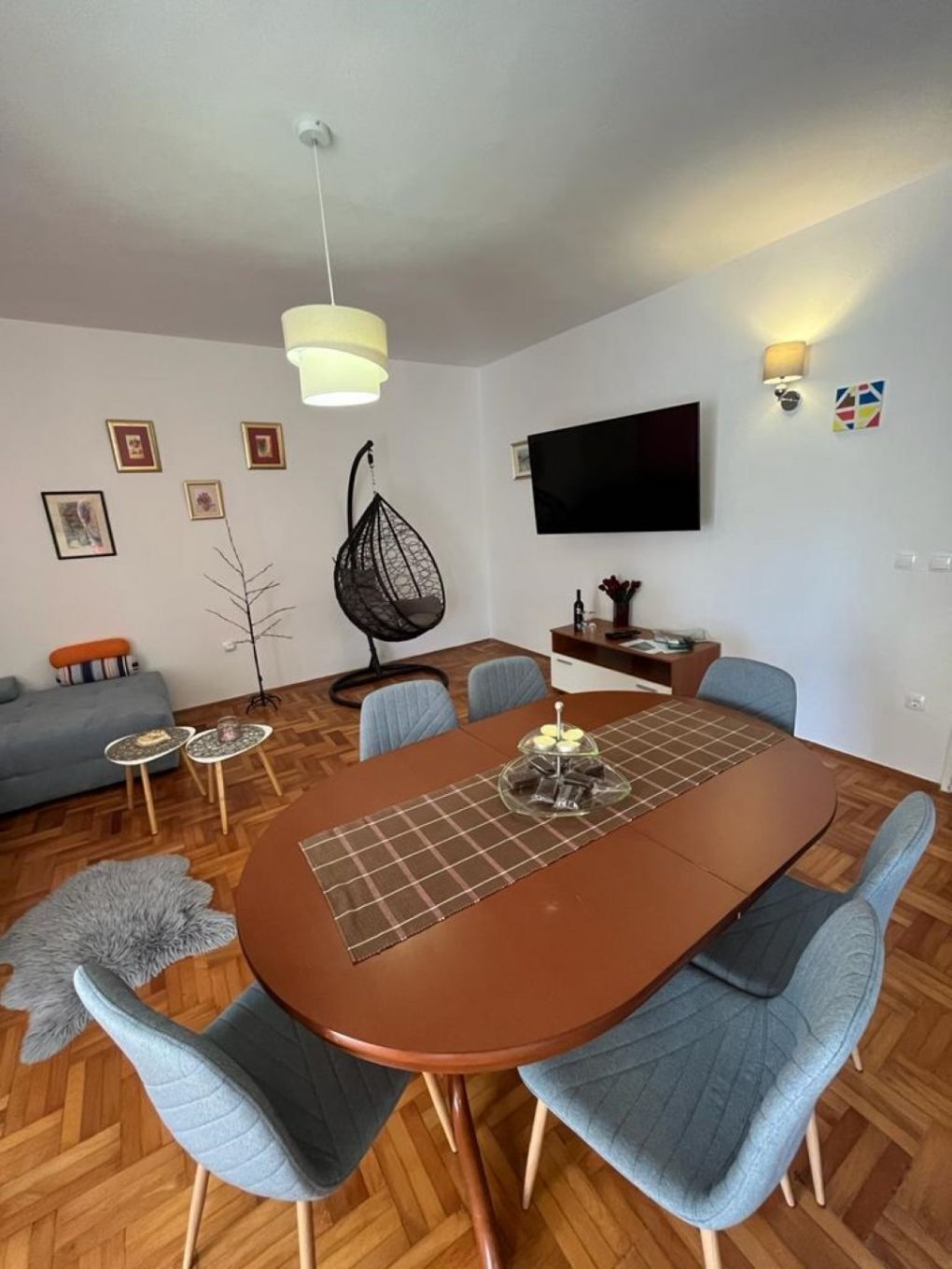 Apartment (A1) | Dining