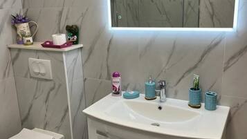 Apartment (A1) | Bathroom | Towels