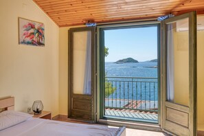 House - House Momento (Blato)