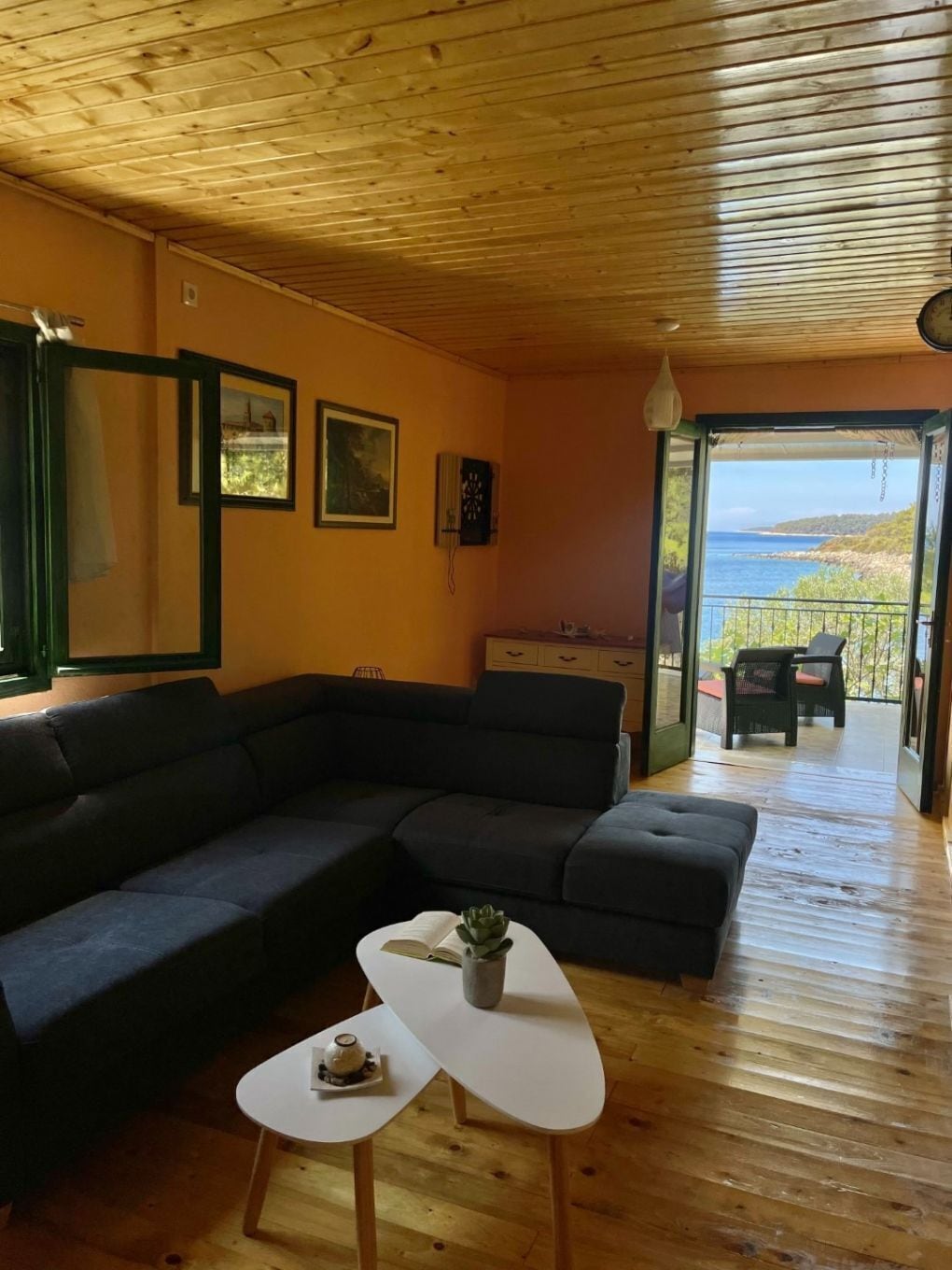 غرفة المعيشة